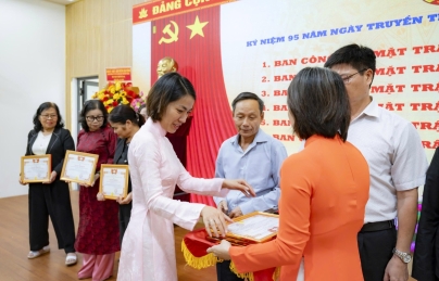 Hòa cường: kỷ niệm 95 năm ngày truyền thống mặt trận tổ quốc việt nam gắn với hành động vì cộng đồng