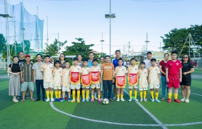 Phường hòa cường đồng hành cùng đội bóng thiếu niên đà nẵng giao lưu tại hàn quốc