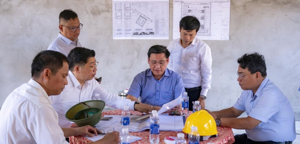 LÃNH ĐẠO PHƯỜNG HÒA CƯỜNG KIỂM TRA TIẾN ĐỘ THI CÔNG TRƯỜNG LIÊN CẤP TH-THCS HÒA THUẬN ĐÔNG VÀ DỰ ÁN MỞ RỘNG KIỆT 149 LÊ ĐÌNH LÝ